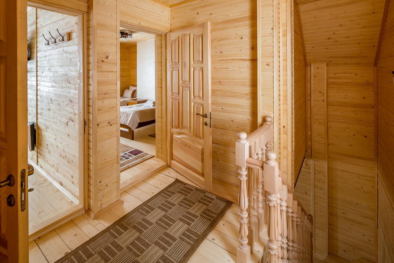 Family Hotel Kaskad Bukovel Esterno foto